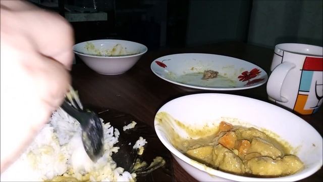 Delicious Chicken Curry ! Cute Cat and dog nag behave lang sa gilid heheh ! Lets Eat guys ! Part 2 смотреть онлайн
