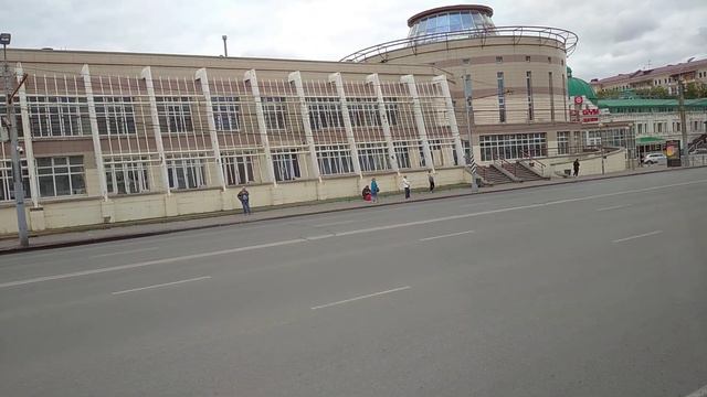 По Омску на автобусе.🚍🏤🏬🏢От ОмГУПС до Водников.🤓🖐️