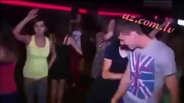 Красивая танцы и песня смотреть онлайн