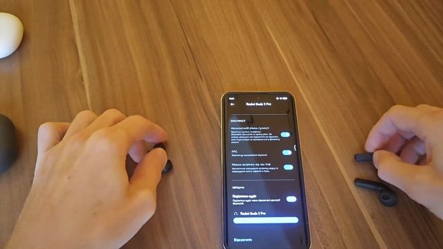 Как подключить две пары Bluetooth наушников к смартфону Xiaomi смотреть онлайн