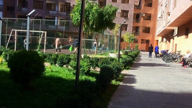 Armenia Vlog ?? | Living and Working in Yerevan | Cook with me | Office Days | Weekly Vlog смотреть онлайн