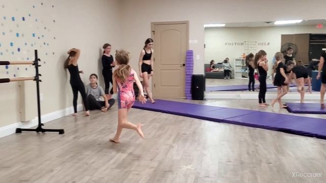 Acrobatics January 2022 / Занятие по акробатике Январь 2022 смотреть онлайн