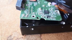 Почему компьютер перестал видеть жесткий диск ?...!