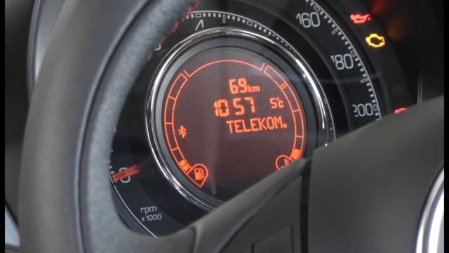 Blue&Me Freisprecheinrichtung mit dem Smartphone/Handy koppeln смотреть онлайн