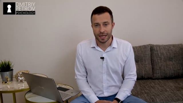 Бывшая девушка напоминает о себе. Страдает или манипулирует Как понять? смотреть онлайн