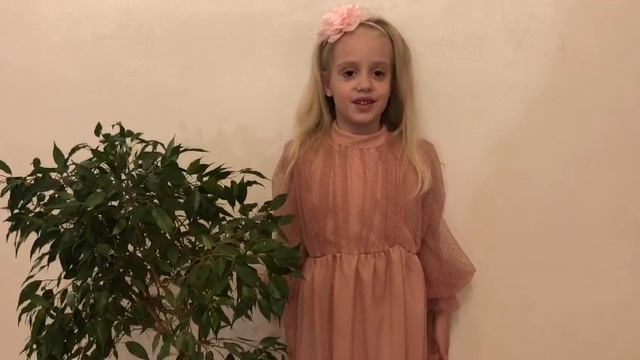 Харина Анна.Группа старшего дошкольного возраста N 5. "Здравствуй, Родина, моя!", автор В. Орлов. смотреть онлайн