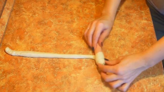 Сосиски в дрожжевом тесте | Быстрый перекус смотреть онлайн