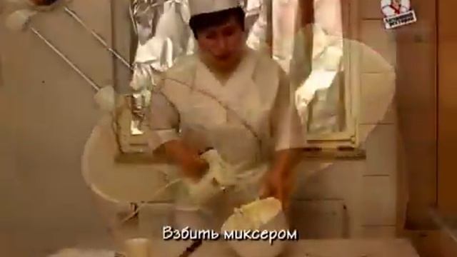 Как приготовить Бисквитный рулет с кремом (очень вкусно и просто) смотреть онлайн