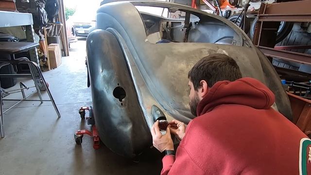 1936 Ford Roadster Gets Blown Apart AGAIN! смотреть онлайн