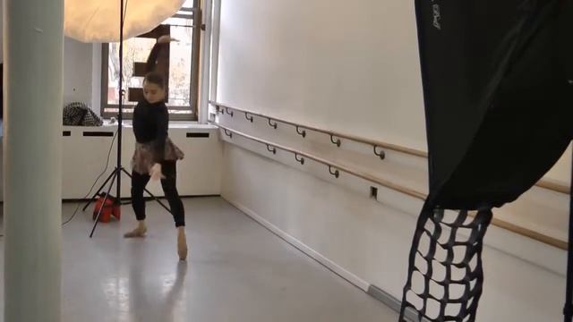 In Vogue and Versatile | The Look | Dance Spirit смотреть онлайн