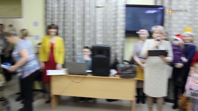 Костомукша вручение подарков в центре Родник смотреть онлайн