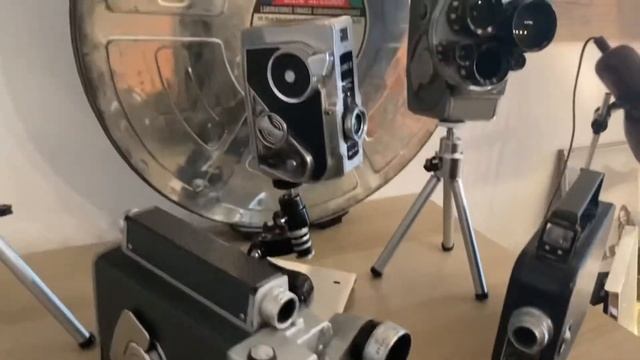 Photos! (Vintage cameras collection) смотреть онлайн