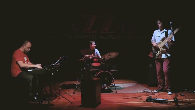 Polonia | Marcelo Torres Trio | смотреть онлайн