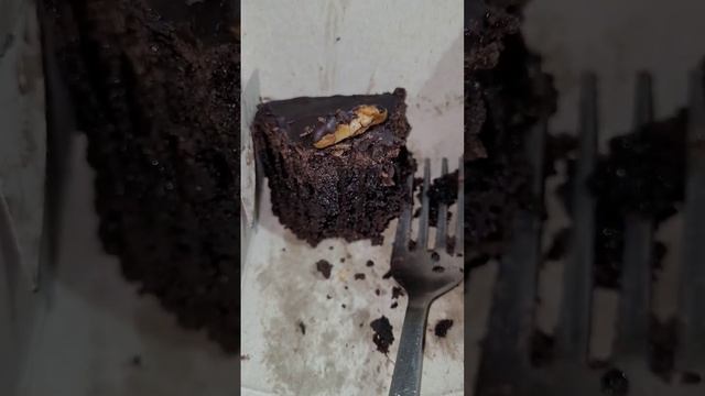 Брауни с жареным грецким орехом. Просто пушка! смотреть онлайн