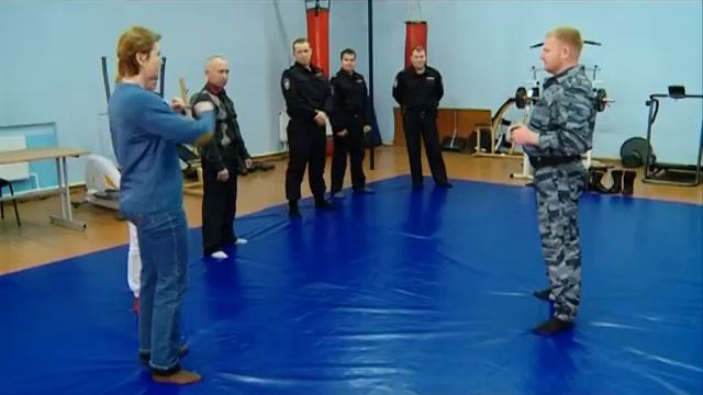 28 12 17 Ижевские полицейские и врачи скорой помощи обменялись опытом смотреть онлайн