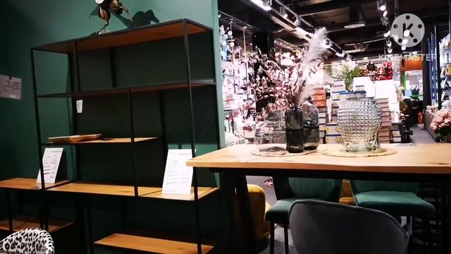 В поиске подарков к Рождеству смотреть онлайн