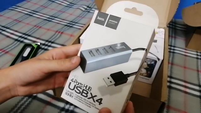 Распаковка подарков от Surprizbox. Очень крутые гаджеты и сладости. смотреть онлайн