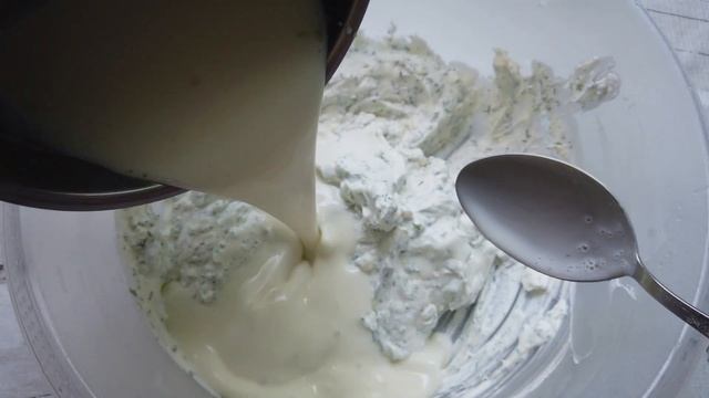 РУЛЕТ ЗАКУСОЧНЫЙ ИЗ БАКЛАЖАНОВ И ТВОРОГА смотреть онлайн