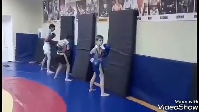 Надо радоваться, не надо напрягаться) смотреть онлайн