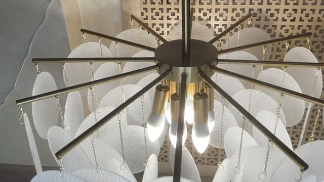 Подвесная люстра Porto Freya с круглыми пластинами из фактурного стекла смотреть онлайн
