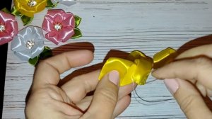 Простые цветы 4.5см из атласной ленты за 3 минуты?Канзаши мк?
