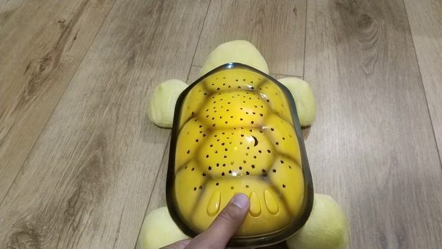 Обзор ночника-проектора Черепаха - Звездное небо смотреть онлайн