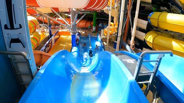 SUPER FreeFall Water Slide at Aquapalace Praha смотреть онлайн
