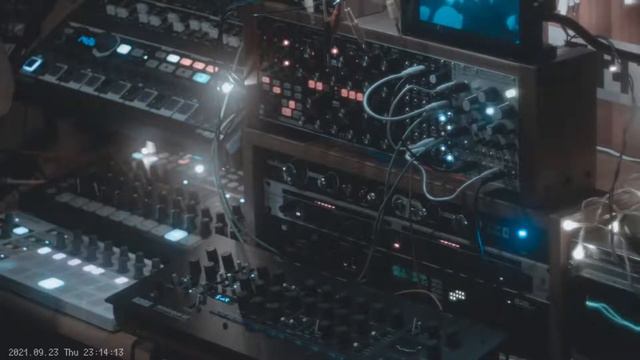テクノで即興 | Daily Techno Jam 20210923 смотреть онлайн