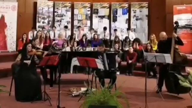 Tango pour Claude - Richard Galliano, performed by Cvartet Nuevo смотреть онлайн