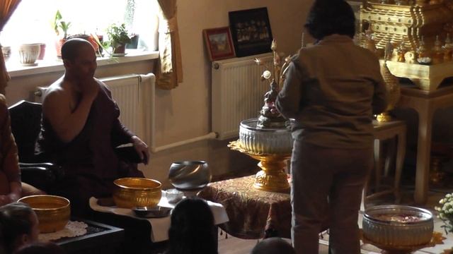 Буддавихара. Сонгкран (14.03.13) Часть 2 смотреть онлайн