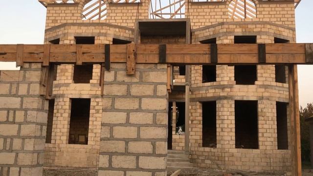 Трех этажный дом из ракушечника около 600 квадратов смотреть онлайн