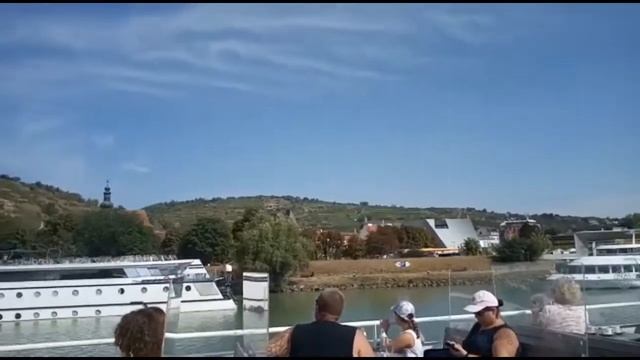 Прогулка на пароходе по Дунаю в Австрии: Кремс-Шпиц-Мельк, Долина Вахау смотреть онлайн