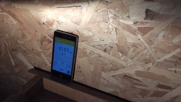 Philips Vision H4 +30%. Одинаковые упаковки и разные лампы. Где подделка?