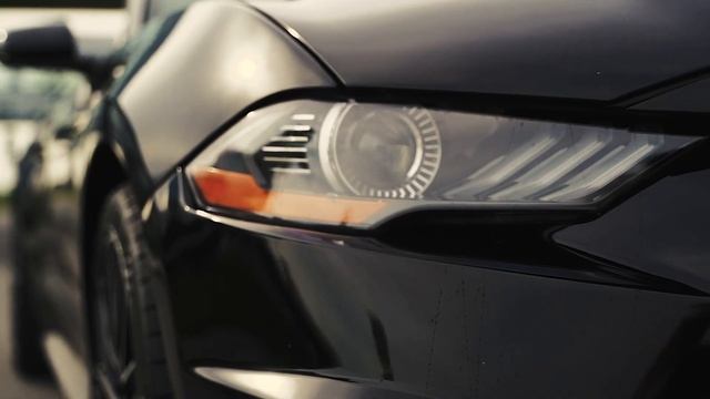 Ford Mustang на дисках 20" 5×114.3 9j et 35 смотреть онлайн