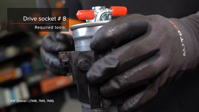 How to change fuel filter VW SHARAN 1 [TUTORIAL AUTODOC] смотреть онлайн