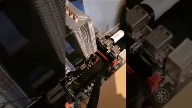 Machinist x99 E5 RS9 con codigo error FF. смотреть онлайн