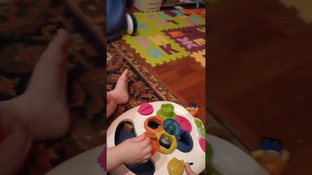 Занятия с ребенком/1 год и 4 месяца смотреть онлайн