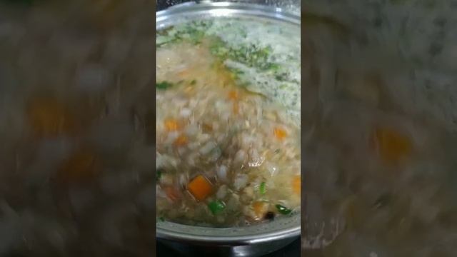 Форелевый супчик с ячменëм луком и морковкой #александрсолнцев #йогатрав #куровское смотреть онлайн