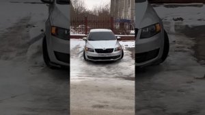 AKD фары на Skoda Octavia a7 с функцией приветствия.