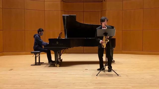 Maslanka Concerto for Alto Saxophone Movement 1. Song: Fire in the Earth смотреть онлайн