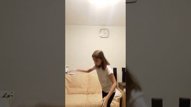 сегодня я вам покажу как за пол месяца научится делать колесо смотреть онлайн