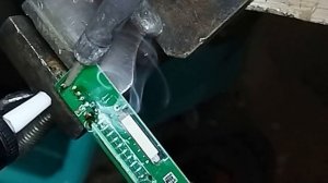 Ремонт магнитолы 2 Din 7010B часть 1