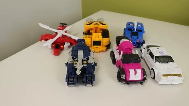 When A Store Uses Toys As PACKING MATERIAL! | Random Sirtoys Freebee Knockoffs #Transformers смотреть онлайн