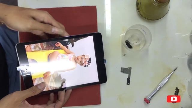 How to replace IPad mini 4 broken touch screen | Phone Solution смотреть онлайн
