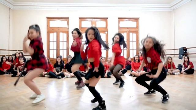 Старые студийные видео? смотреть онлайн