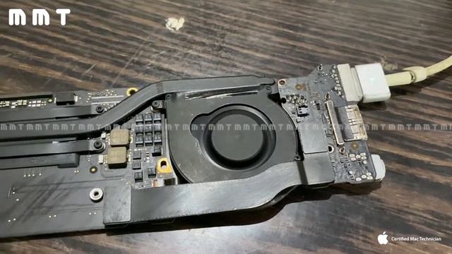 FIXED || A1466 MacBook Air || Water Damaged, Broken Trace Repair || Mad Mac Tech