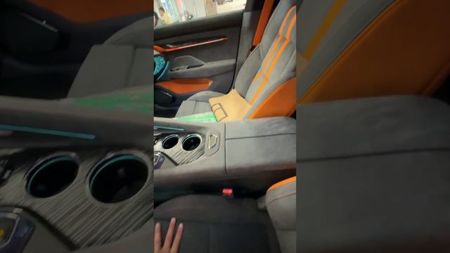 Самый навороченный Zeekr 001 за смешные деньги смотреть онлайн