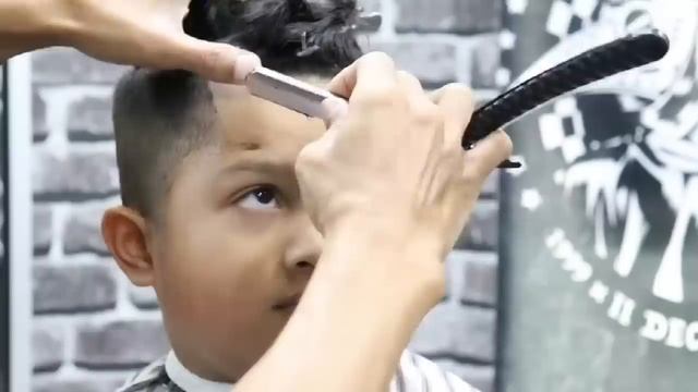 KIDS HAIR CUT HAIRSTYLE TUTORIAL. смотреть онлайн
