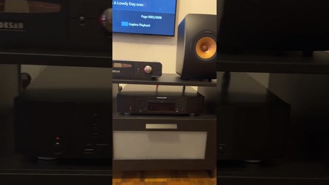 Roksan Caspian M2 & Monitor Audio Silver 200 смотреть онлайн