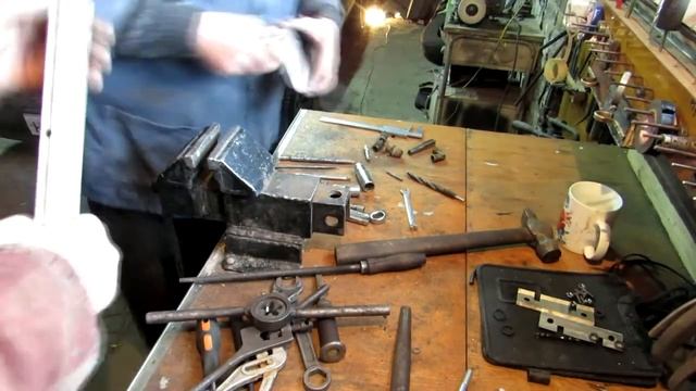 ВАЗ-2109. Разборка и ремонт топливной рампы. смотреть онлайн